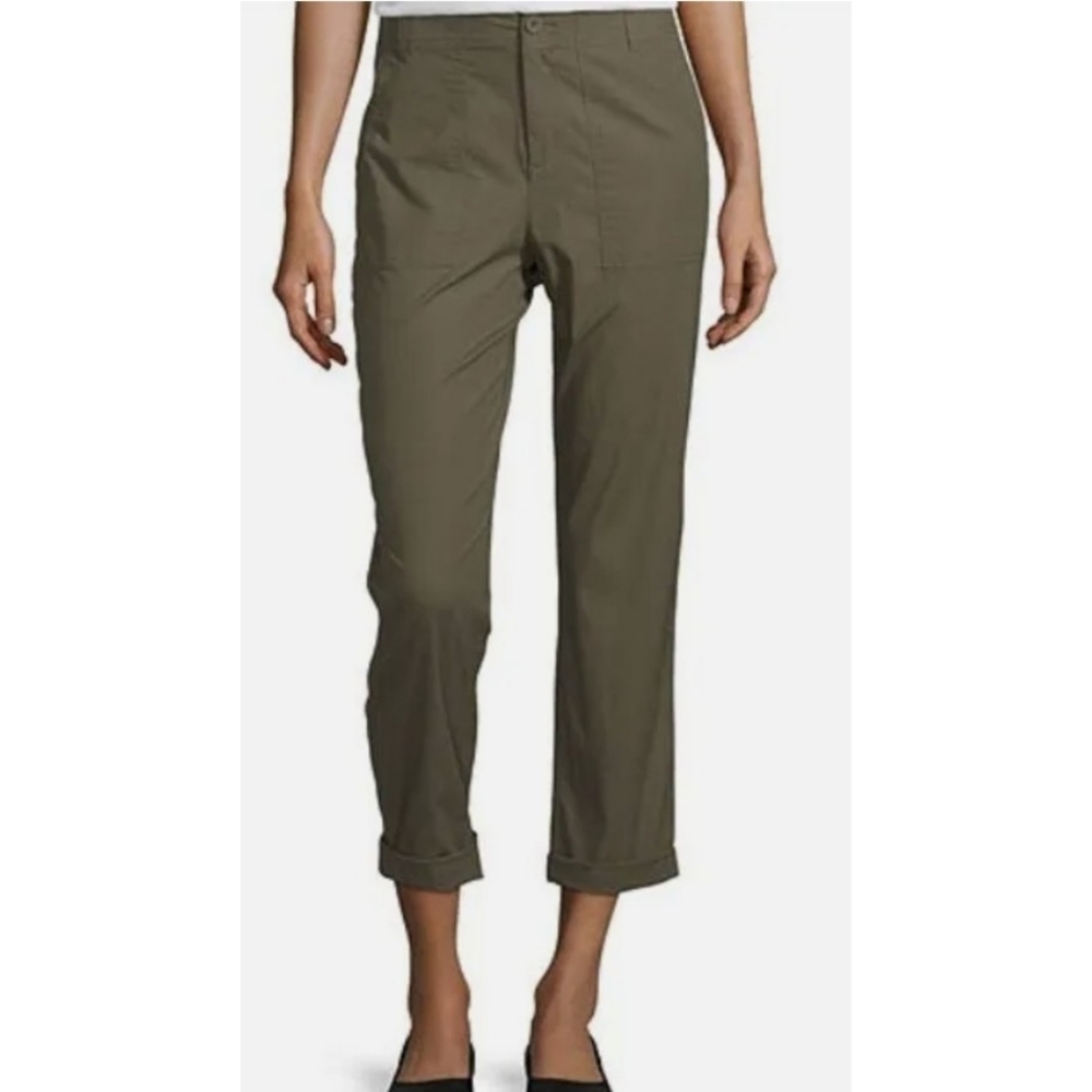 Liz Claiborne Poplin Straight leg Cargo Crop Pants Olive Grove Size 16